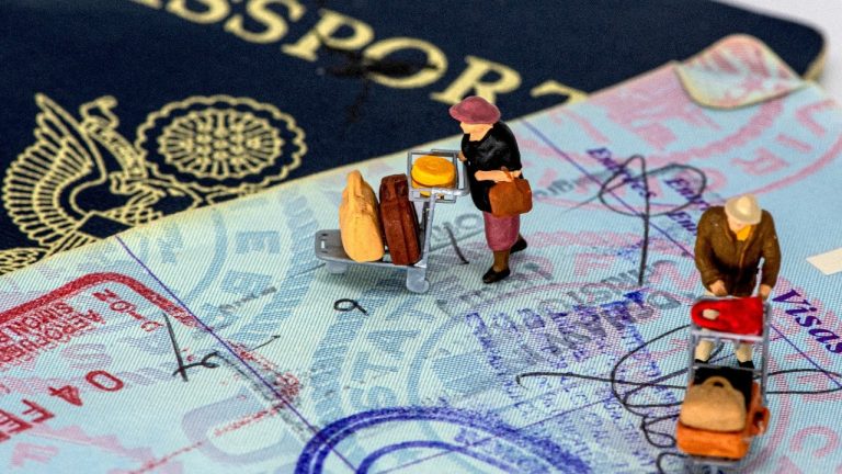 Unlocking the Benefits of Greece’s Golden Visa Program for Investors